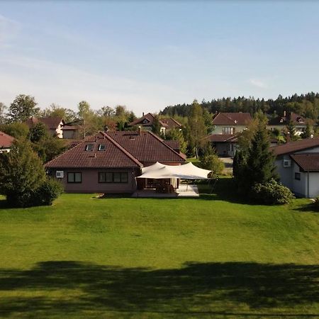 Obora 824 Villa โนวา บิสทริตเซ ภายนอก รูปภาพ
